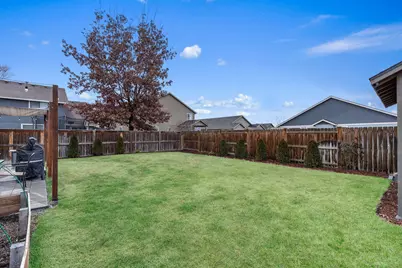 701 NW Green Forest Circle, Redmond, OR 97756 - Photo 21