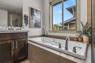 60863 Garrison Dr, Bend, OR 97702 - Photo 33