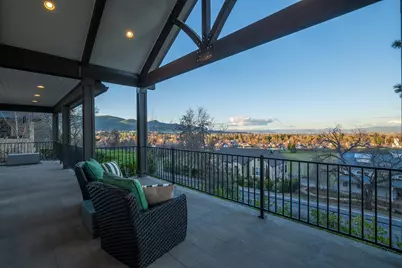 754 E California Street, Jacksonville, OR 97530 - Photo 35