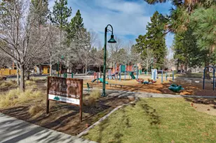 1649 NW William Clark St, Bend, OR 97703 - Photo 31