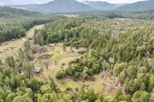 1698 Davis Creek, Selma, OR 97538 - Photo 37