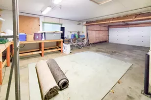 1540 NE Bear Creek Rd, Bend, OR 97701 - Photo 21