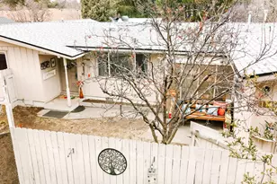 1540 NE Bear Creek Rd, Bend, OR 97701 - Photo 3