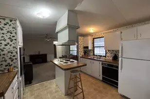 639 Darla Mae, Medford, OR 97501 - Photo 3