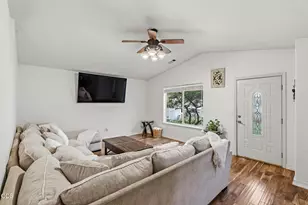18 Scholarship Way, Medford, OR 97501 - Photo 9