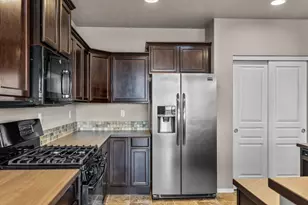 2691 NE 6th Dr, Redmond, OR 97756 - Photo 5