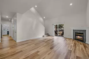 19550 Brookside Way, Bend, OR 97702 - Photo 5