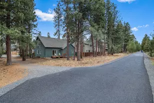 19550 Brookside Way, Bend, OR 97702 - Photo 37