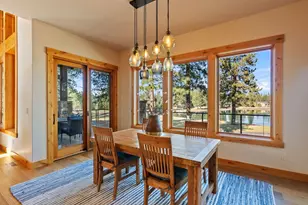 16892 Royal Coachman Dr, Sisters, OR 97759 - Photo 23