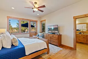 16892 Royal Coachman Dr, Sisters, OR 97759 - Photo 27