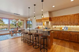 16892 Royal Coachman Dr, Sisters, OR 97759 - Photo 13