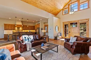 16892 Royal Coachman Dr, Sisters, OR 97759 - Photo 33