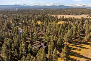 16892 Royal Coachman Dr, Sisters, OR 97759 - Photo 3