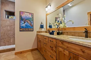 16892 Royal Coachman Dr, Sisters, OR 97759 - Photo 31