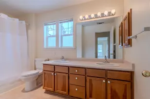 215 Jackson Creek Dr, Jacksonville, OR 97530 - Photo 23