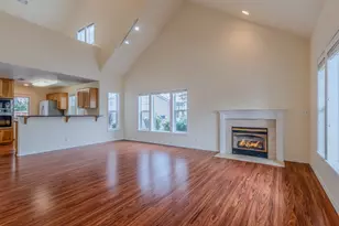 215 Jackson Creek Dr, Jacksonville, OR 97530 - Photo 7