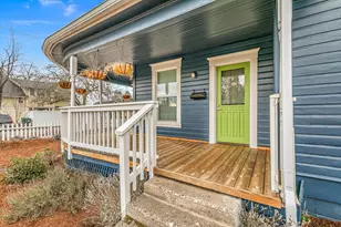 1032 W 10th St, Medford, OR 97501 - Photo 5