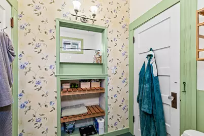 1032 W 10th Street, Medford, OR 97501 - Photo 11