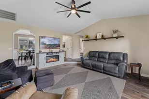 1204 Heather Ln, Central Point, OR 97502 - Photo 13