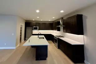 61425 SE Daybreak Ct, Bend, OR 97702 - Photo 9