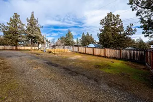 8906 SW Shad Rd, Terrebonne, OR 97760 - Photo 43