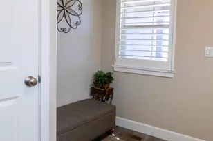 3163 Northeast Delmas Street, Bend, OR 97701 - Photo 3