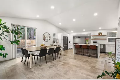 60059 Turquoise Road, Bend, OR 97702 - Photo 3