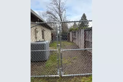 556 Glenn Way, Central Point, OR 97502 - Photo 11