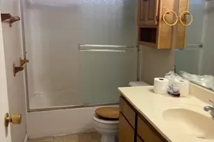 556 Glenn Way, Central Point, OR 97502 - Photo 5