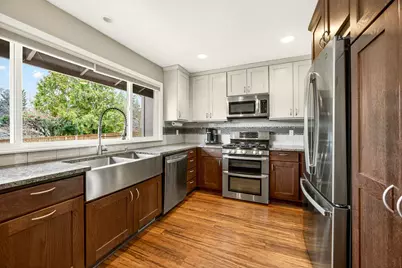 1075 Green Meadows Way, Ashland, OR 97520 - Photo 11