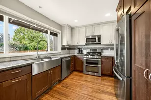 1075 Green Meadows Way, Ashland, OR 97520 - Photo 11