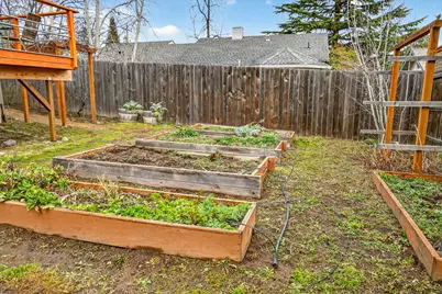 1075 Green Meadows Way, Ashland, OR 97520 - Photo 47