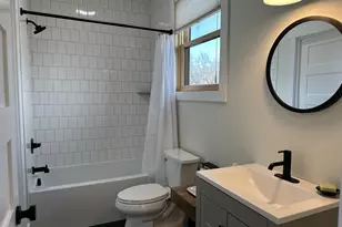 852 NW Columbia St, Bend, OR 97703 - Photo 41