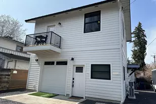 852 NW Columbia St, Bend, OR 97703 - Photo 47