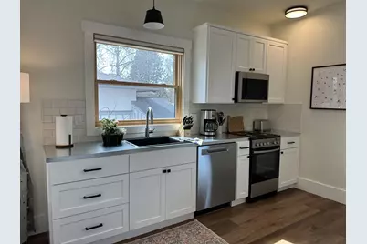 852 NW Columbia Street, Bend, OR 97703 - Photo 27