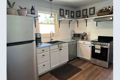 852 NW Columbia Street, Bend, OR 97703 - Photo 11