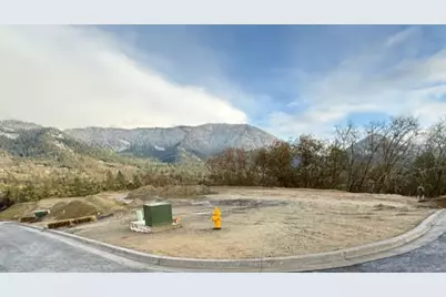 1010 SE Smith Hill Lane, Grants Pass, OR 97527 - Photo 1