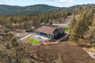 5730 Engleman Spruce Way, Klamath Falls, OR 97601 - Photo 33