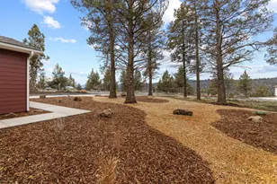 1217 Vine Maple Dr, Klamath Falls, OR 97601 - Photo 17