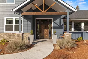 9536 Kestrel Rd, Klamath Falls, OR 97601 - Photo 5