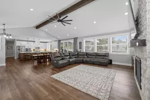 9536 Kestrel Rd, Klamath Falls, OR 97601 - Photo 11