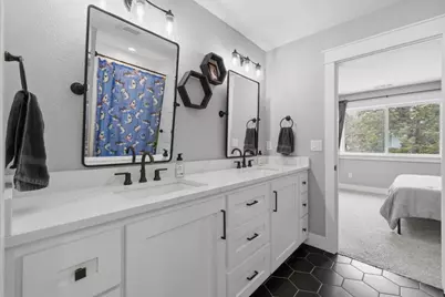 9536 Kestrel Road, Klamath Falls, OR 97601 - Photo 43