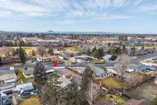 1066 SW Canyon Dr, Redmond, OR 97756 - Photo 33