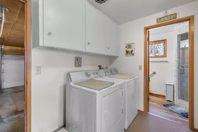 1066 SW Canyon Drive, Redmond, OR 97756 - Photo 11