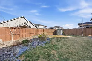 3026 NE Red Jasper Pl, Bend, OR 97701 - Photo 39