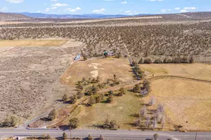 1164 SW Parrish Ln, Powell Butte, OR 97753 - Photo 9