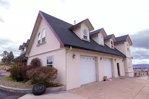 8131 Markgraf Ln, Klamath Falls, OR 97603 - Photo 35