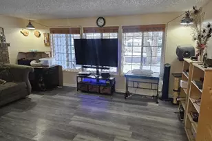 3411 Grenada Way, Klamath Falls, OR 97603 - Photo 5