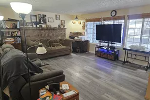 3411 Grenada Way, Klamath Falls, OR 97603 - Photo 3