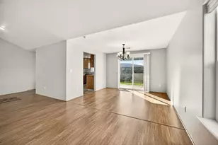 1247 Shafer Ln, Medford, OR 97501 - Photo 5